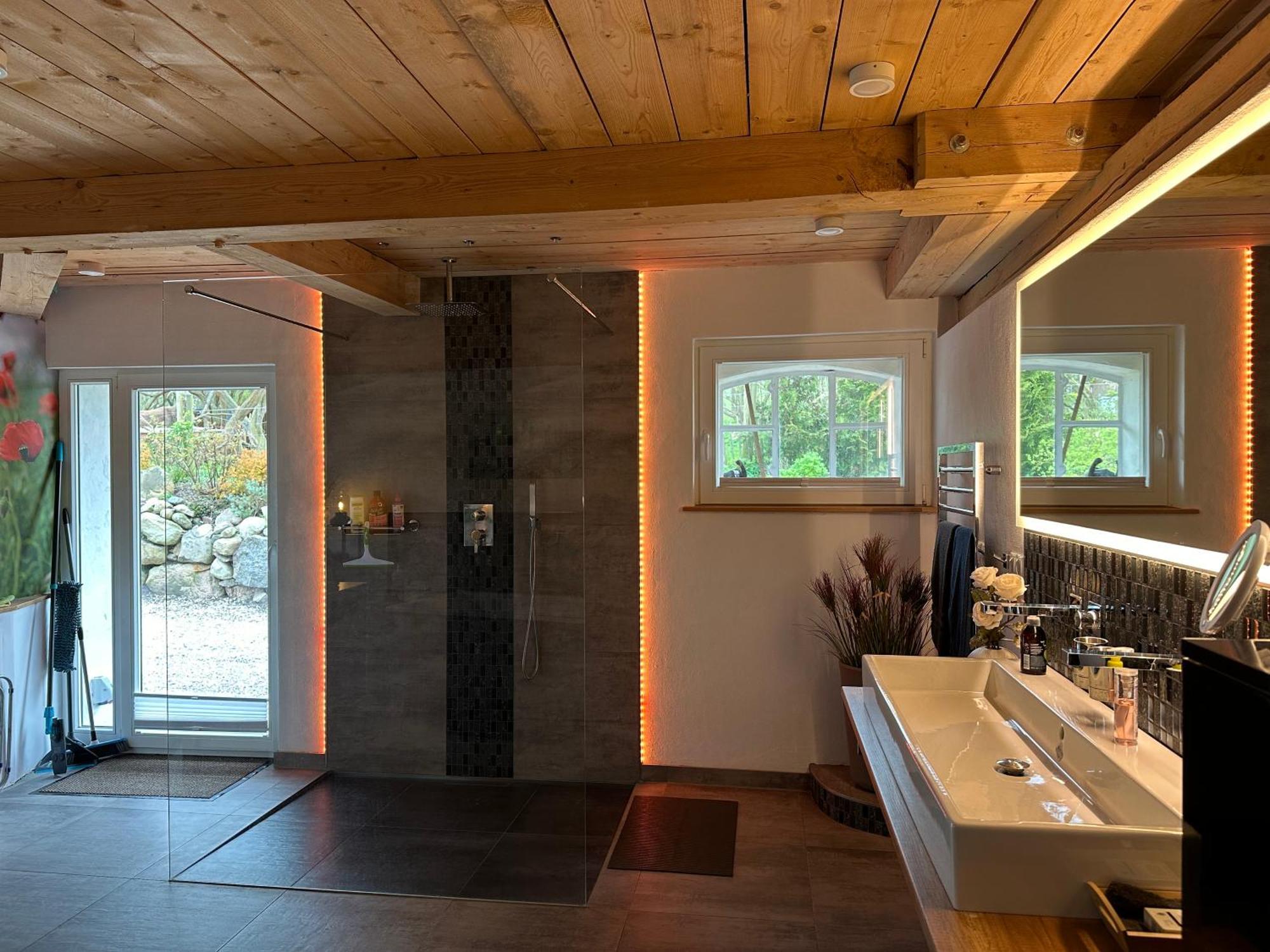 Mit Luxusbad, Terrasse Ostseenaehe Gremersdorf
